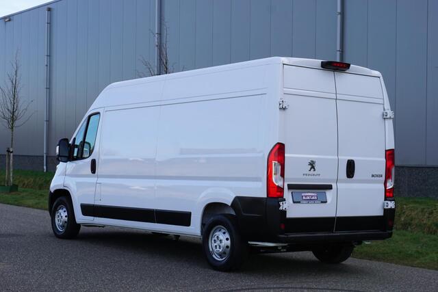 Peugeot BOXER 2.2 BlueHDi 140 L3H2 3.5t Nieuwstaat |Betimmering |Airco |Cruise |Camera |Dode-hoek sensoren |Parkeersensoren |Carplay |Android auto |3500 KG |EURO6D |1e eigenaar