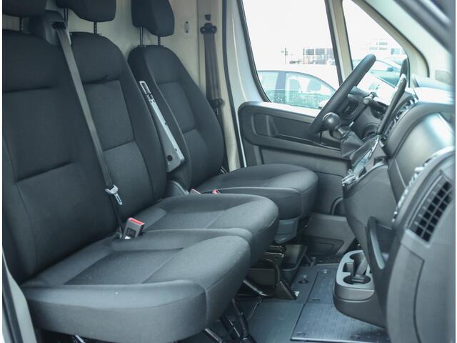 Peugeot BOXER 2.2 BlueHDi 140 S&S L2H2 3.5t | incl. ¤ 7.195,- ex. BTW korting |