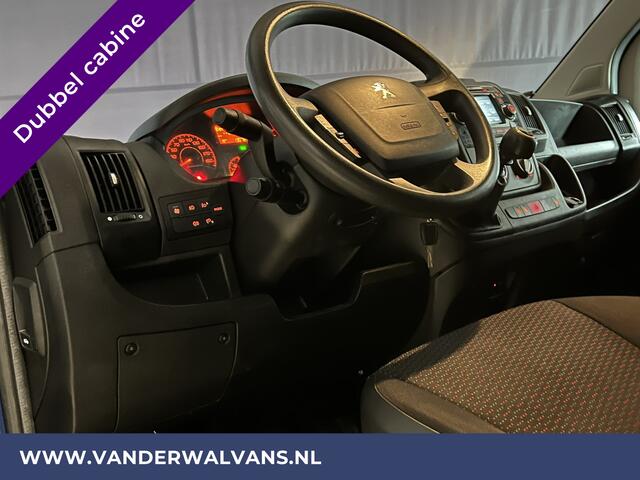 Peugeot BOXER 2.0 BlueHDI 131pk L2H2 Inrichting Dubbele Cabine Euro6 Airco | 6-Zits | 2500kg Trekhaak | camera, navigatie, LED, cruiscontrol, parkeersensoren