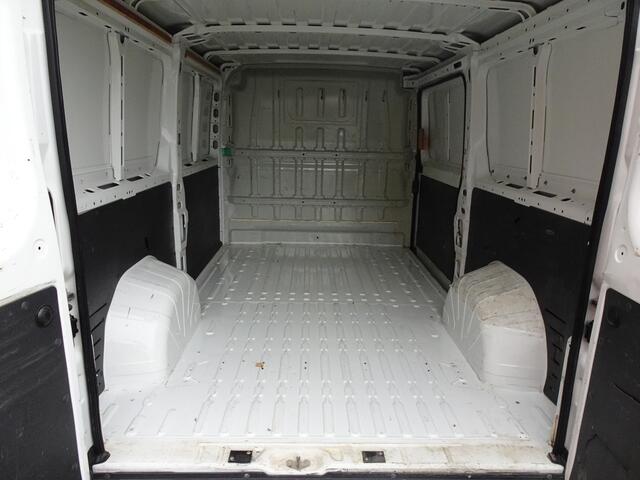 Peugeot BOXER 330 2.2 HDI L2H1 XT 3 zits 113676 km !!!!!!