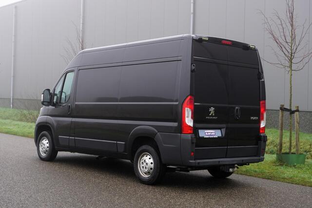 Peugeot BOXER 335 2.0 BlueHDI L2H2 Premium 131 pk |EURO6 |3500 KG |Metallic |Trekhaak |BPM vrij |Mooie camperbasis |Cruise |Airco |Bluetooth |Parkeersensoren |Multifunctioneel stuurwiel