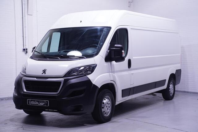 Peugeot BOXER 2.2 BlueHDi 140 pk L3H2 Navi, Camera, PDC achter Airco, Cruise Control, Laadruimte Pakket, 270 Graden Deuren, 3-Zits