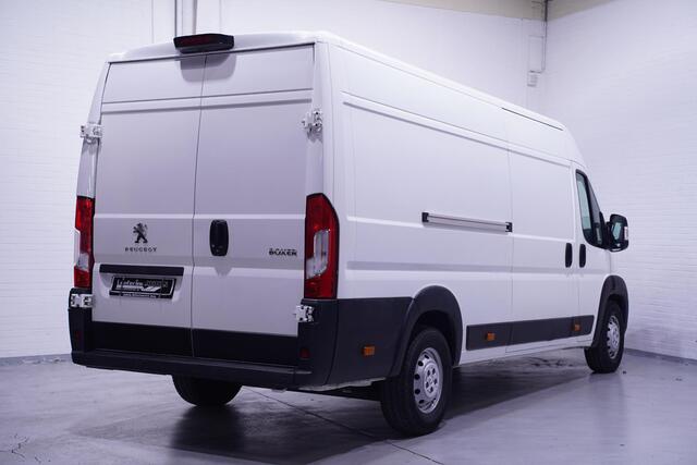 Peugeot BOXER 2.2 BlueHDi 165 pk L4H2 v.a. 299,- p/m Navi Camera, 270 Graden Deuren, Laadruimte Pakket, PDC achter, 3-Zits