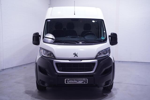 Peugeot BOXER 2.2 BlueHDi 165 pk L4H2 v.a. 299,- p/m Navi Camera, 270 Graden Deuren, Laadruimte Pakket, PDC achter, 3-Zits