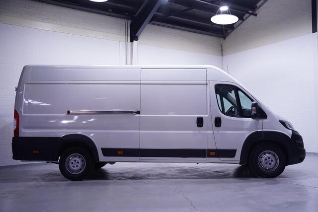 Peugeot BOXER 2.2 BlueHDi 165 pk L4H2 v.a. 299,- p/m Navi Camera, 270 Graden Deuren, Laadruimte Pakket, PDC achter, 3-Zits
