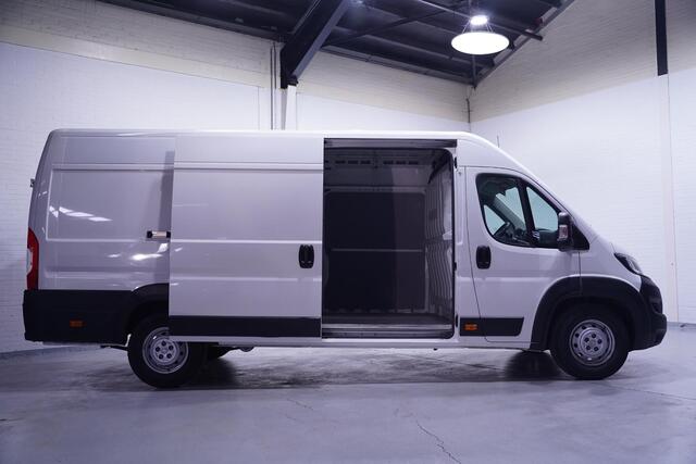 Peugeot BOXER 2.2 BlueHDi 165 pk L4H2 v.a. 299,- p/m Navi Camera, 270 Graden Deuren, Laadruimte Pakket, PDC achter, 3-Zits
