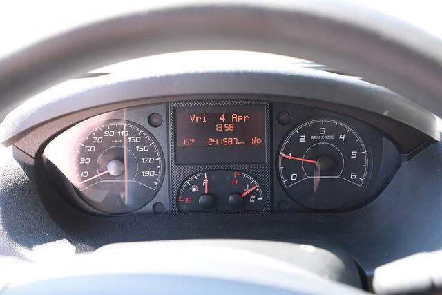 Peugeot BOXER 435 2.0 BlueHDI L4H2 Pro 03-2017 241.588 KM