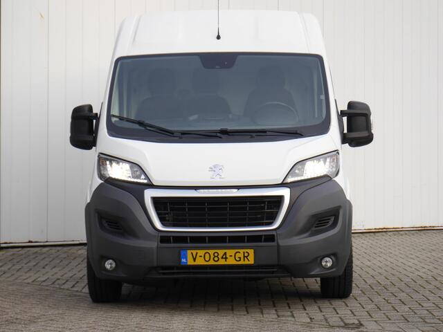 Peugeot BOXER 333 2.0 BlueHDI L2H2 Pro | 130PK | Achteruit Rijcamera | Cruise Control | Trekhaak | Navigatie | 3 Zits | Armleuning | Airco | Bluetooth