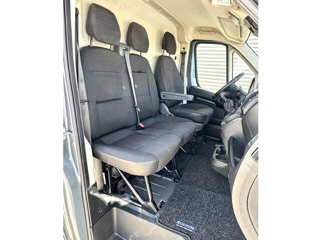 Peugeot BOXER L3H2 Metallic Blauw Airco Navi Trekhaak