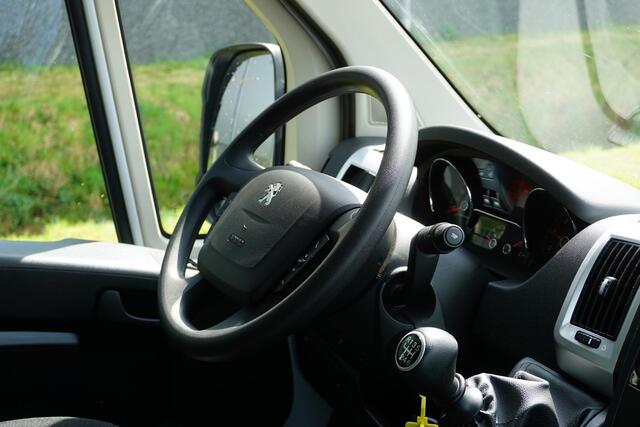 Peugeot BOXER 2.2 BlueHDi 140 L3H2 3.5t in Topstaat |Betimmering |Camera |Cruise |Airco |Carplay |Android Auto |BPM voordeel bij Camperombouw |Met ramen |Parkeersensoren |EURO6 |3500 KG