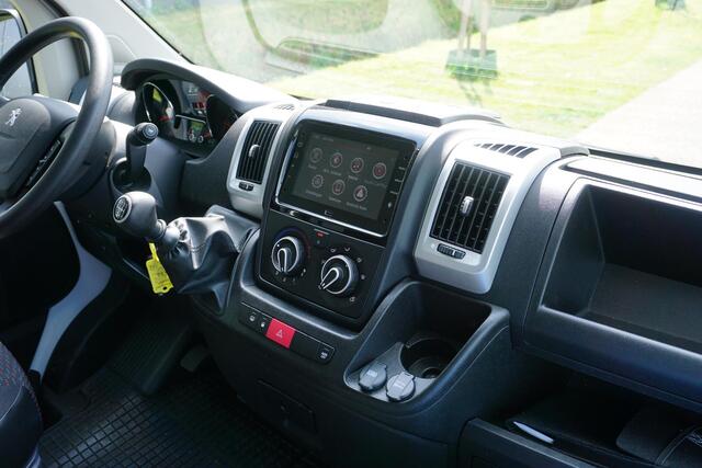 Peugeot BOXER 2.2 BlueHDi 140 L3H2 3.5t in Topstaat |Betimmering |Camera |Cruise |Airco |Carplay |Android Auto |BPM voordeel bij Camperombouw |Met ramen |Parkeersensoren |EURO6 |3500 KG