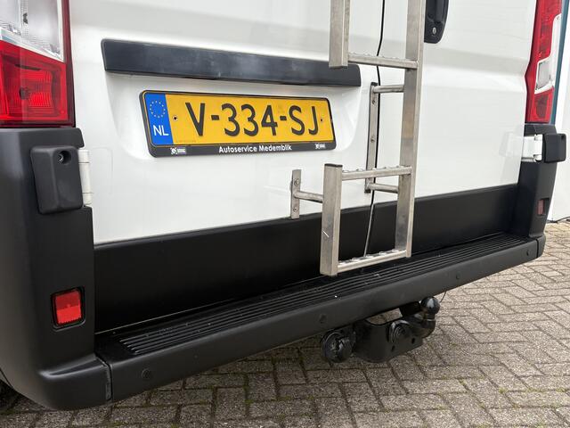Peugeot BOXER 330 2.0 111Pk BlueHDI L2H1 Premium / Cruise / Airco / IMPERIAAL / Trekhaak / Apk t/m 28-09-2025