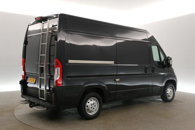 Peugeot BOXER 330 2.0 BlueHDI L2H2 Airco Camera Cruise 3 Persoons Ladder Parkeersensoren Trekhaak