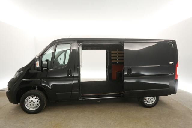 Peugeot BOXER 333 2.2 BlueHDi L2H1 165PK Airco 2xSchuifdeur Camera Cruise Navigatie PDC Elektrpakket Trekhaak