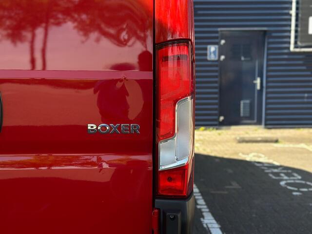 Peugeot BOXER 333 2.0 163pk BlueHDI L3H2 Premium | Trekhaak | Inbouw | Parkeercamera/-sensoren | Cruise Control | Airco | Navigatie | Bluetooth | 3zits |