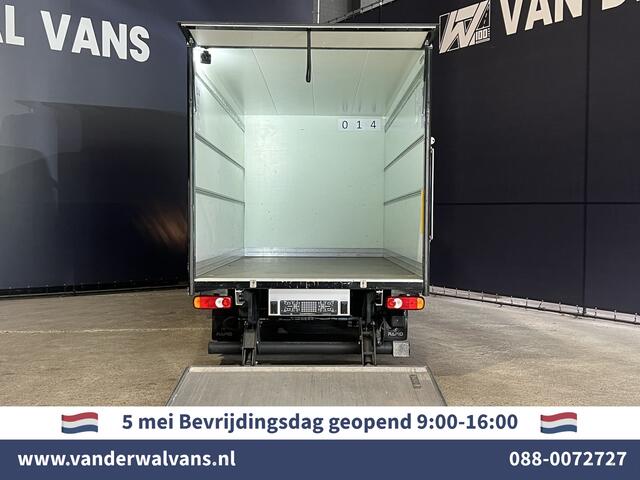 Peugeot BOXER 2.0 BlueHDI 141pk Bakwagen Laadklep Euro6 Airco | Camera | Cruisecontrol | Chauffeursstoel Bijrijdersbank