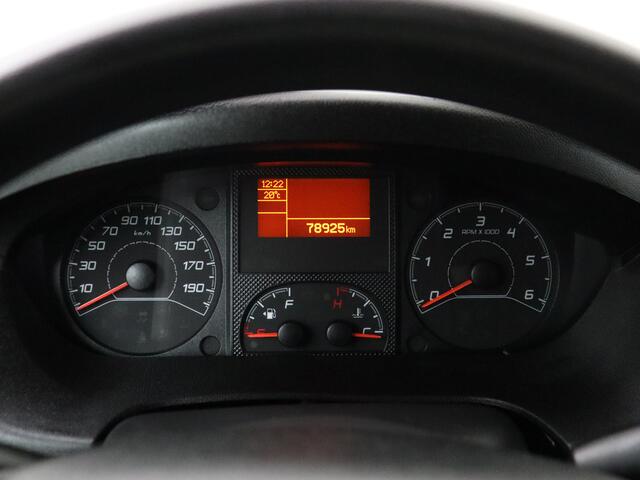 Peugeot BOXER 2.2BlueHDi 120PK L2H2 Premium Full Black Edition | Navigatie | Camera | Airco | Cruise | Imperiaal | Trekhaak