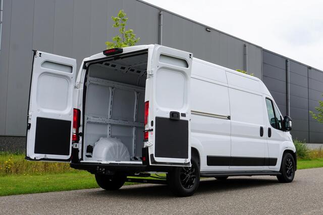 Peugeot BOXER 2.2 BlueHDi 180 L3H2 3.5t Automaat |180 pk |Trekhaak |Digitaal dashboard |Groot scherm |Carplay |1e eigenaar |EURO6D |Camera |Cruise |Navi |Topstaat
