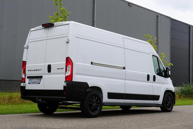 Peugeot BOXER 2.2 BlueHDi 180 L3H2 3.5t Automaat |180 pk |Trekhaak |Digitaal dashboard |Groot scherm |Carplay |1e eigenaar |EURO6D |Camera |Cruise |Navi |Topstaat