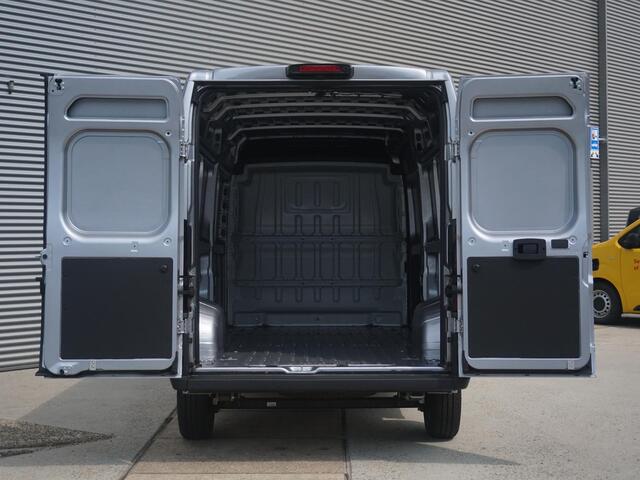 Peugeot BOXER e-Boxer 3.5t L3H2 Zwaar 110 kWh | 8 jaar garantie | Pakket Style Black | Pakket Premium Visibilit LED | Pakket City Plus