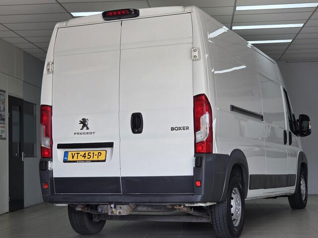 Peugeot BOXER 435 2.2 HDI L3H2 XR /Trekhaak! /Dubbele Schuifdeur /3-Zitplaatsen /Camera! /Airco /Cruise /Elek. pakket /Radio-CD /Bluetooth /Armsteun /6-Bak!