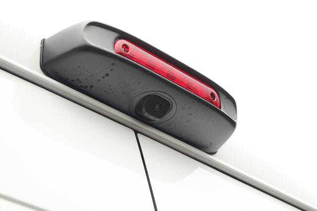 Peugeot BOXER 2.2BlueHDi 180pk S&S | L3H2 3.5t | Automaat | Carplay/Android | Camera | Cruise | Lease 645,- p/m