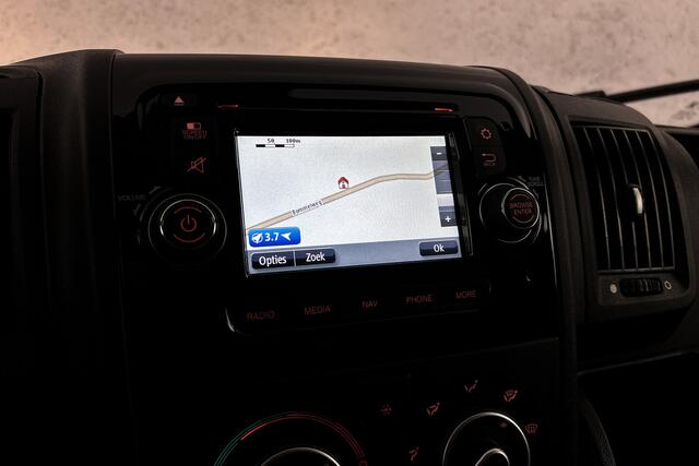 Peugeot BOXER 335 2.0 BlueHDI 163 PK L2H2 Pro | Camera | Trekhaak | Parkeersensoren