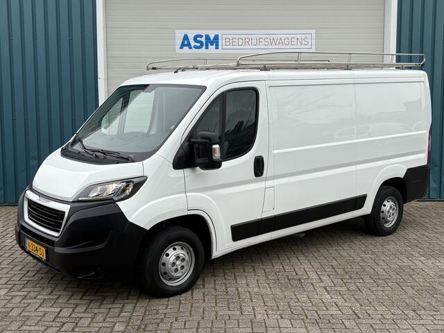 Peugeot BOXER 330 2.0 111Pk BlueHDI L2H1 Premium / Cruise / Airco / IMPERIAAL / Trekhaak / Apk t/m 28-09-2026