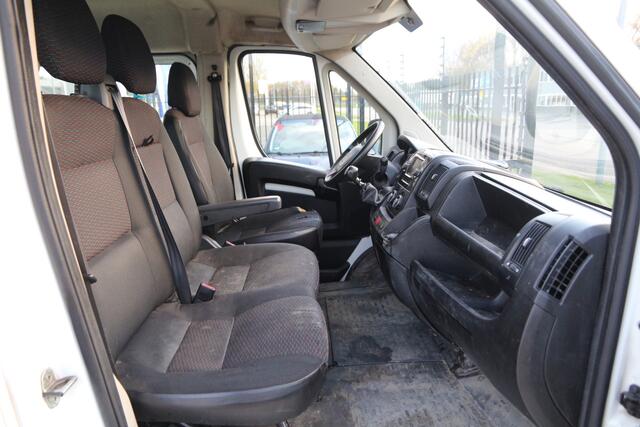 Peugeot BOXER 2.2 BlueHDi 140 / DC / L2H1 / 2x Schuifdeur / APK 09-2026 / Airco..