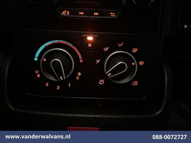 Peugeot BOXER 2.2 BlueHDi 141pk Bakwagen Laadklep Euro6 Airco | 955kg laadvermogen | Cruisecontrol Bijrijdersbank