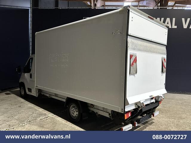 Peugeot BOXER 2.2 BlueHDi 141pk Bakwagen Laadklep Euro6 Airco | Cruisecontrol | 955kg laadvermogen bijrijdersbank