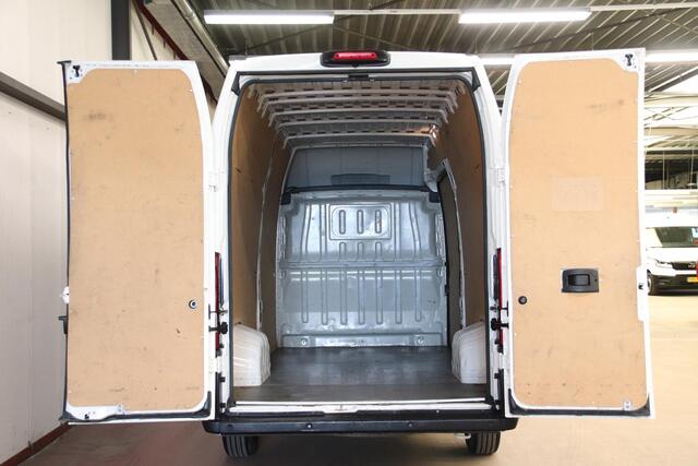 Peugeot BOXER 2.2 BlueHDi 140PK L4H3 AIRCO CRUISE CONTROL