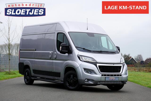Peugeot BOXER 335 2.2 BlueHDi 165 L2H2 Asphalt in Topstaat |1e eigenaar |3500 KG |165 PK |EURO6D |Metallic |Camera |Cruise |Navi |Airco |Bumpers in kleur |Bluetooth |BPM Vrij