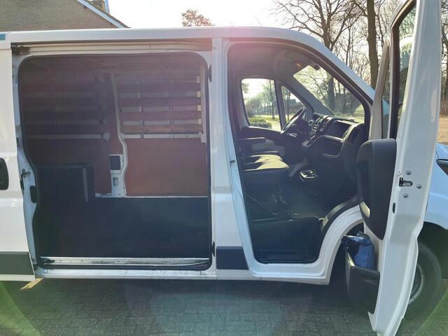 Peugeot BOXER 330 2.0 BlueHDI L2H1 Pro