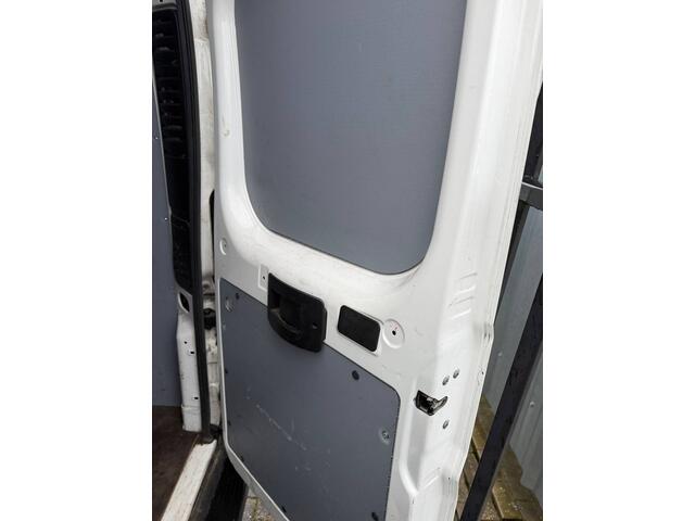 Peugeot BOXER 335 2.2 BlueHDi 140 L3H2 Premium DC 5 zitplaatsen