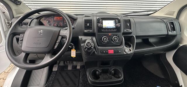 Peugeot BOXER 335 2.0 BlueHDI L3H2 Bus met laadklep