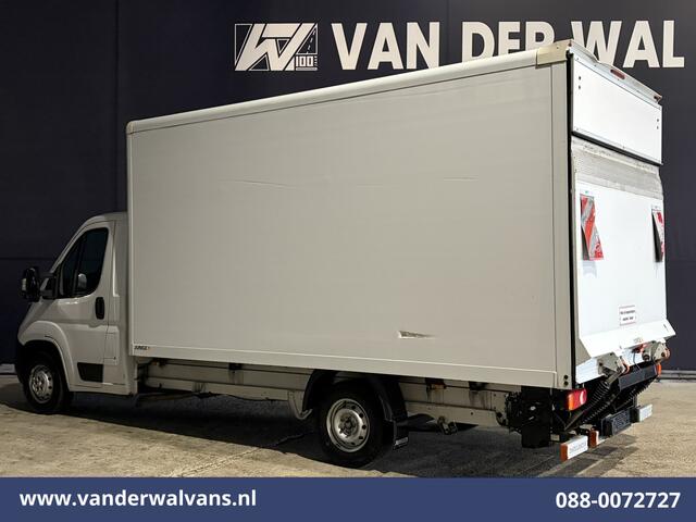 Peugeot BOXER 2.2 BlueHDi 141pk Bakwagen Laadklep Euro6 Airco | Cruisecontrol | 955kg laadvermogen Bijrijdersbank