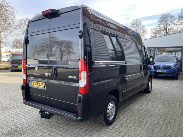 Peugeot BOXER 335 2.2 BlueHDi 165pk L2H2 Premium / vaste prijs rijklaar ¤ 16.950 ex btw / lease vanaf ¤ 285 / airco / cruise / navigatie / euro 6 / bpm vrij / trekhaak 2500 kg !
