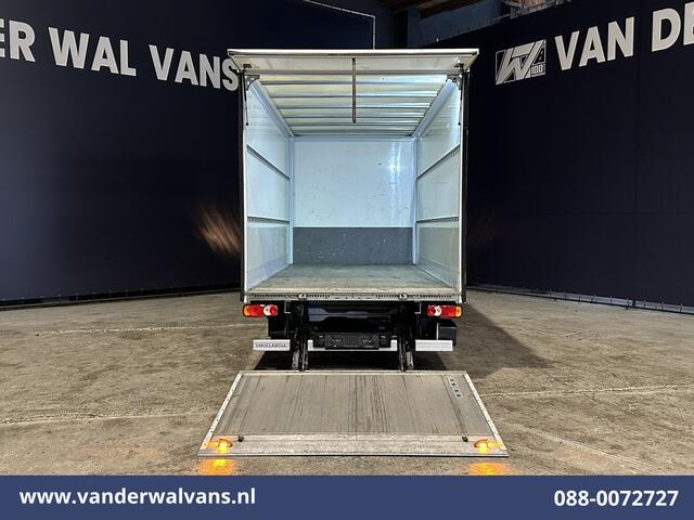 Peugeot BOXER 2.2 BlueHDi 141pk Bakwagen Laadklep Euro6 Airco | Cruisecontrol | 955kg laadvermogen Bijrijdersbank