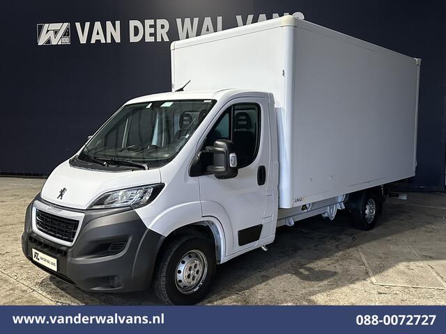 Peugeot BOXER 2.2 BlueHDi 141pk Bakwagen Laadklep Euro6 Airco | Cruisecontrol | 955kg laadvermogen Bijrijdersbank