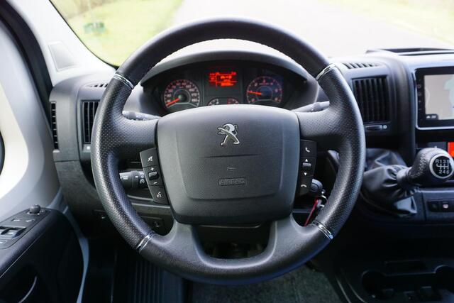 Peugeot BOXER 2.2 BlueHDi 140 L3H2 3.5t in Topstaat |BPM vrij |1e eigenaar |140 pk |3500 KG |Camera |Cruise |Navi |Carplay |Betimmering |2e airbag |Dode-hoek detectie