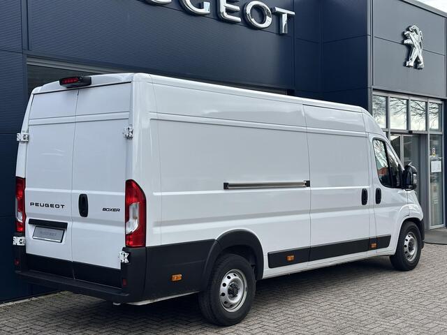 Peugeot BOXER 2.2 BlueHDi 180 PK Automaat L4H2 | Zeer Complete Bus | Zakelijk BPM Vrij | Full LED Verlichting | Navigatie | Climate Control | Volledige Betimmering | Camera | Digitale Binnenspiegel | Multifunctioneel Stuurwiel | 3.000 KG Trekgewicht | Dode Hoek Signale