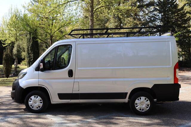 Peugeot BOXER 330 2.0 BlueHDI L1H1 Premium Pack 2018 | Airco | Navigatie | Trekhaak | Cruise Control | Achteruitrij Camera | Clima | Boekjes | Nationale Autopas