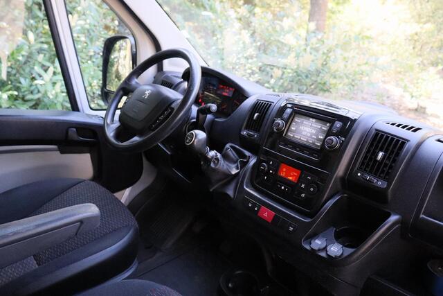 Peugeot BOXER 330 2.0 BlueHDI L1H1 Premium Pack 2018 | Airco | Navigatie | Trekhaak | Cruise Control | Achteruitrij Camera | Clima | Boekjes | Nationale Autopas