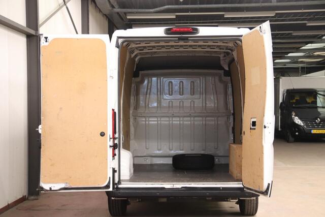 Peugeot BOXER 140 PK L2H2 ACHTERUITRIJCAMERA EURO 6