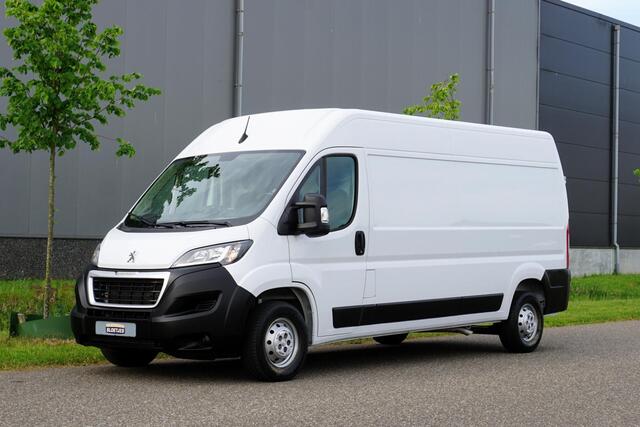 Peugeot BOXER 2.2 BlueHDi 140 L3H2 3.5t in Topstaat |Camera |Cruise |Carplay |Android auto |Airco |Betimmering |1e eigenaar |Lage KM-stand |EURO6D |BPM vrij voor ondernemers |Mooie camperbasis