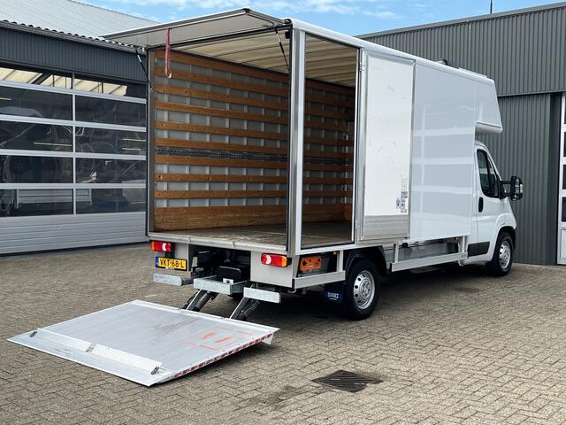 Peugeot BOXER 435 2.2 BlueHDi Bakwagen 750kg laadklep zijdeur Airco Telefoonverbinding Bluetooth bakwagen verhuiswagen Meubelbak euro 6