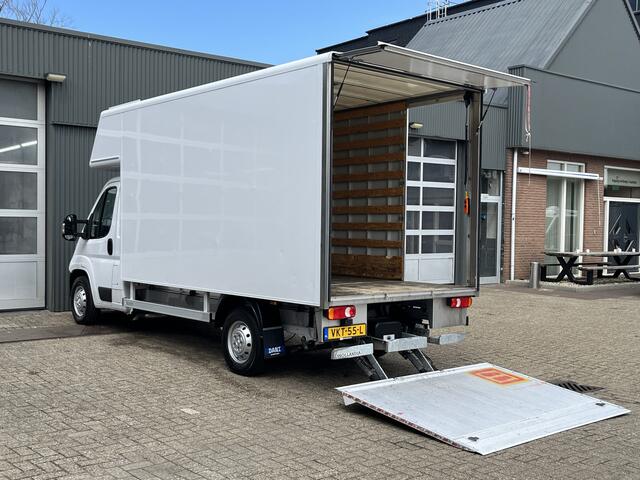 Peugeot BOXER 435 2.2 BlueHDi 165pk Bakwagen 750kg laadklep zijdeur Airco Telefoonverbinding Bluetooth bakwagen verhuiswagen Meubelbak euro 6