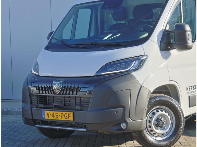 Peugeot BOXER e-Boxer 3.5t L4H3 Zwaar 110 kWh | 1ste eigenaar | AppleCarPlay/AndroidAuto | Navigatie | Cruise Control | Climate Control | Keyless | LED | Camera | 3 zits | Laadvloer | Parkeersensoren |