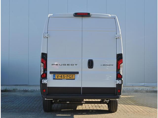 Peugeot BOXER e-Boxer 3.5t L4H3 Zwaar 110 kWh | 1ste eigenaar | AppleCarPlay/AndroidAuto | Navigatie | Cruise Control | Climate Control | Keyless | LED | Camera | 3 zits | Laadvloer | Parkeersensoren |
